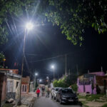 Colocaron 14 nuevas luminarias LED en el barrio Las Flores